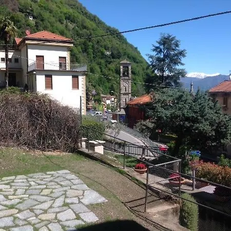 Leonora Lake Como * Argegno